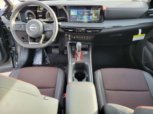 New 2026 Nissan Kicks SR w/ SR Premium Package AWD/4WD image 7