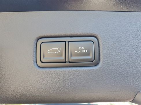 New 2026 Kia Carnival EX image 15