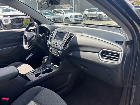 Used 2022 Chevrolet Equinox LT image 44
