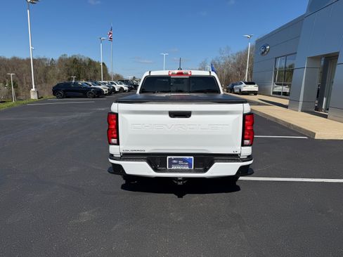 Used 2024 Chevrolet Colorado LT w/ LT Convenience Package III AWD/4WD image 7