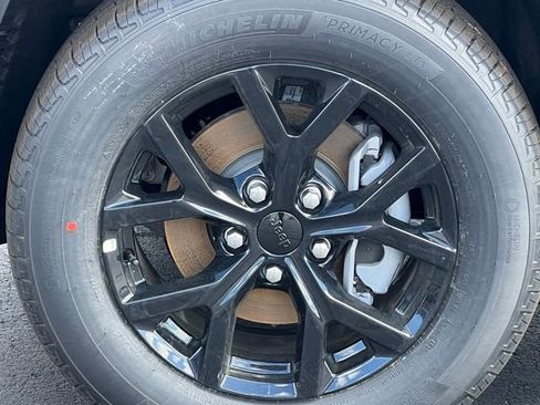 New 2026 Jeep Grand Cherokee Altitude AWD/4WD image 6