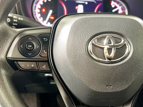 Used 2024 Toyota RAV4 XLE image 18