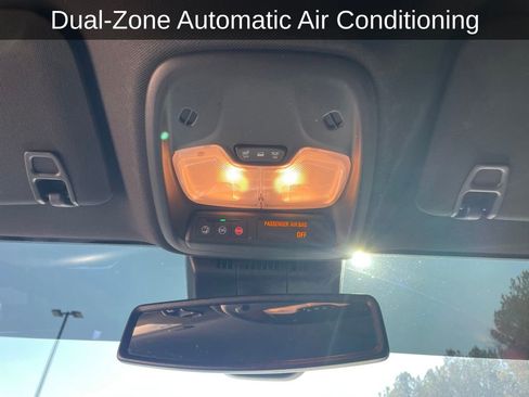 Used 2024 GMC Canyon Elevation w/ Convenience Package image 24