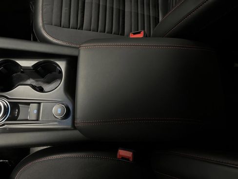 Used 2025 Ford Explorer ST-Line image 20