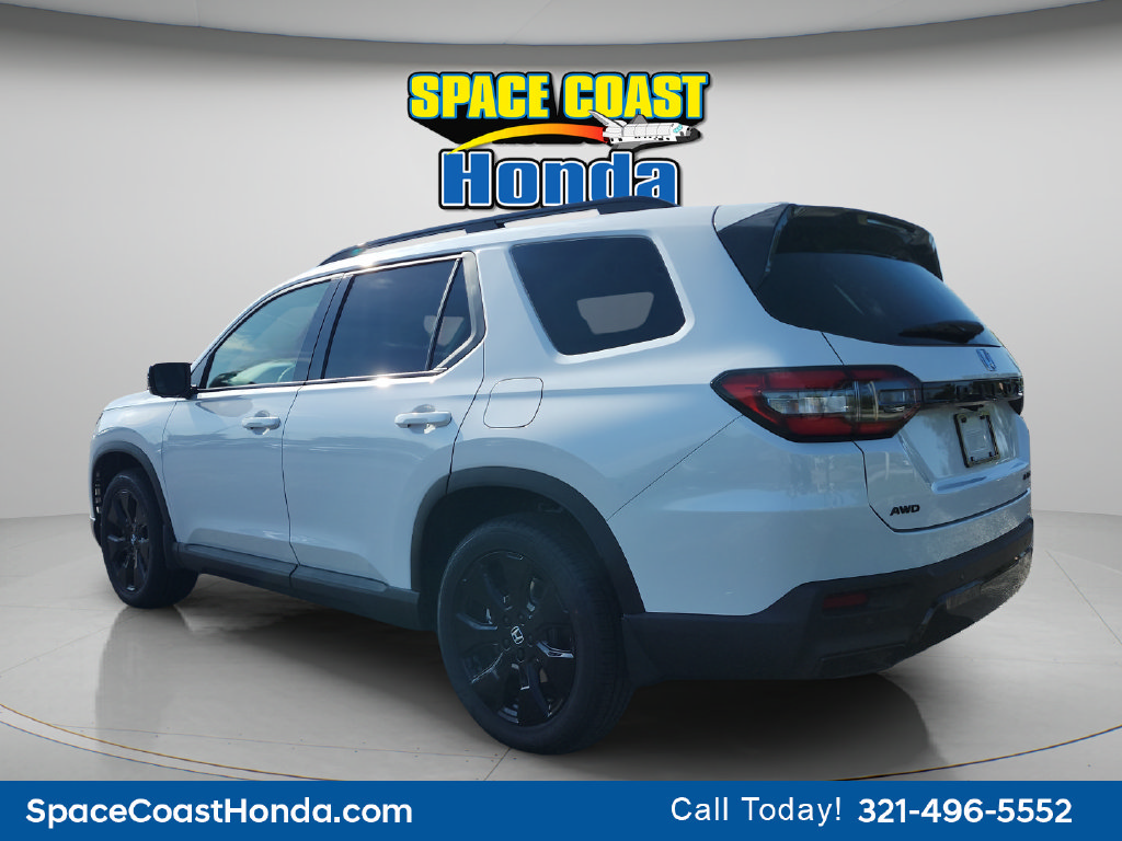New 2026 Honda Pilot Black Edition image 5