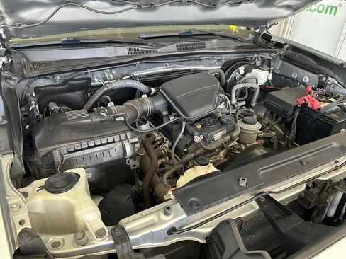 Used 2022 Toyota Tacoma SR5 RWD image 11