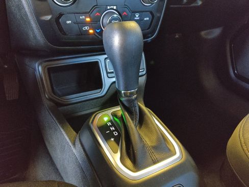 Used 2020 Jeep Renegade Altitude image 26