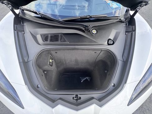 Used 2024 Chevrolet Corvette Stingray 2dr Coupe w/1LT image 39