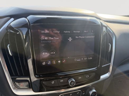 Used 2023 Chevrolet Traverse LT FWD image 15