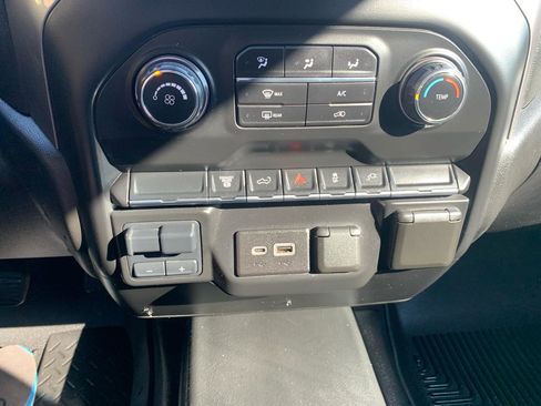 Used 2021 Chevrolet Silverado 2500 W/T w/ WT Convenience Package AWD/4WD image 26