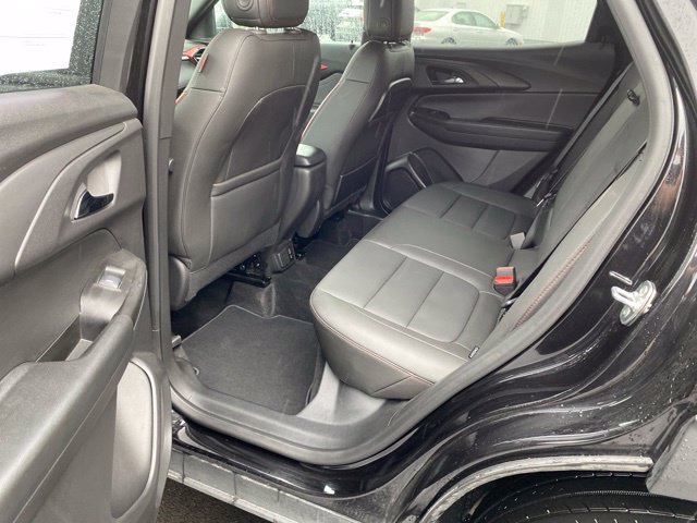 Used 2025 Chevrolet TrailBlazer RS w/ Convenience Package AWD/4WD image 15