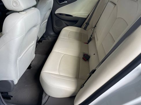 Used 2024 Chevrolet Malibu LT image 23