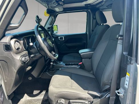 Used 2018 Jeep Wrangler Sport AWD/4WD image 10