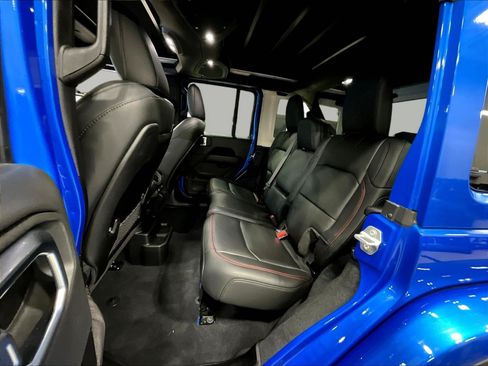 Used 2024 Jeep Wrangler Unlimited Rubicon AWD/4WD image 22
