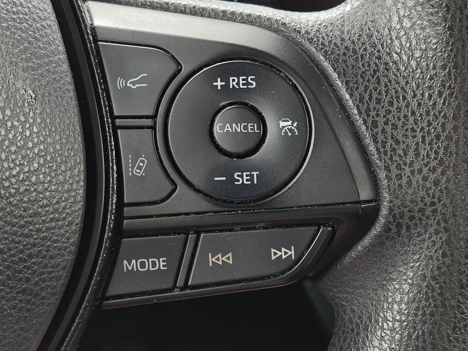 Used 2020 Toyota Corolla LE FWD image 20