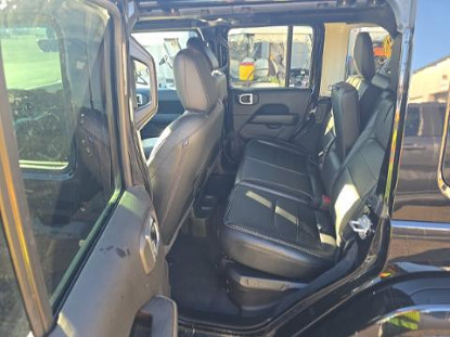 Used 2022 Jeep Wrangler Unlimited Sahara w/ Cold Weather Group AWD/4WD image 15