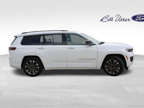 Used 2021 Jeep Grand Cherokee L Overland w/ Advanced Protech Group III AWD/4WD image 4
