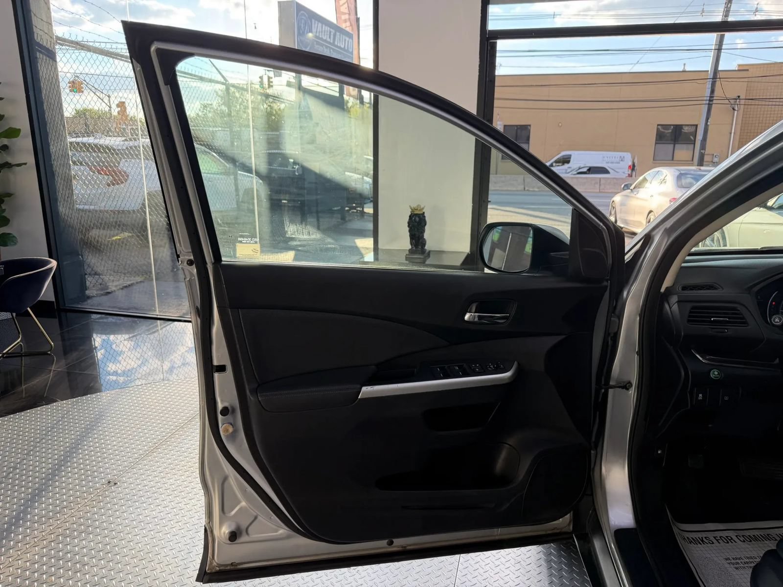 Used 2015 Honda CR-V EX-L image 4