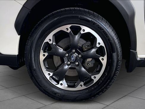 Used 2023 Subaru Crosstrek 2.0i Premium image 11