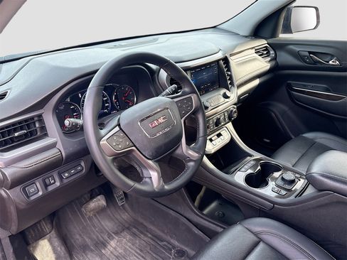 Used 2023 GMC Acadia AT4 w/ Technology Package image 9
