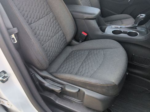 Used 2018 Chevrolet Equinox LT image 20