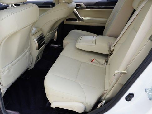 Used 2020 Lexus GX 460 Premium w/ Premium Package image 31