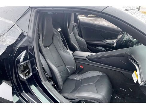 Used 2024 Chevrolet Corvette Stingray Convertible w/ 1LT image 7