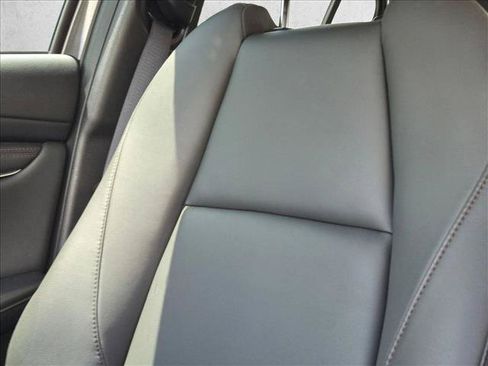Used 2023 MAZDA MAZDA3 s FWD image 12