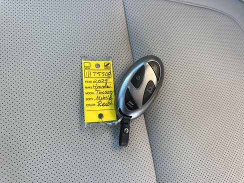 Used 2025 Hyundai Tucson SEL image 36