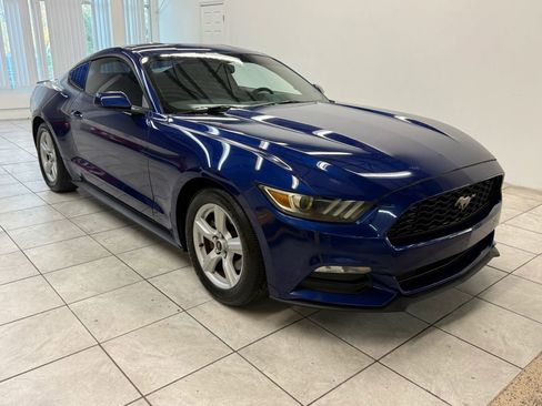 Used 2015 Ford Mustang Coupe image 1