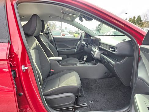 New 2026 Hyundai Kona SE image 11