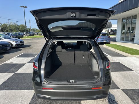 Used 2026 Honda HR-V LX image 5