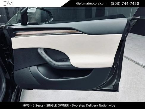 Used 2022 Tesla Model S AWD/4WD image 25