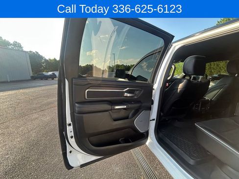 Used 2025 RAM 1500 Laramie w/ Night Edition AWD/4WD image 17