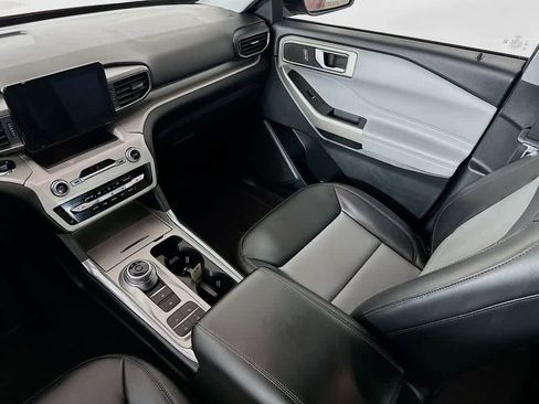 Certified 2023 Ford Explorer XLT w/ Equipment Group 202A image 11