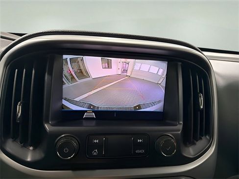Used 2021 Chevrolet Colorado LT w/ Fleet Safety Package image 20