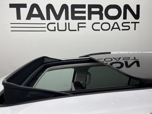 New 2026 GMC Acadia Denali w/ Super Cruise Package FWD image 13