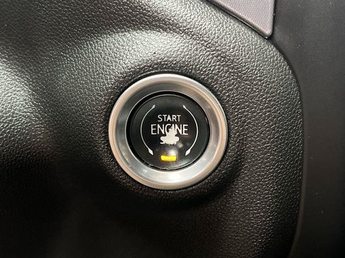Used 2020 GMC Sierra 1500 SLE w/ SLE Value Package AWD/4WD image 21