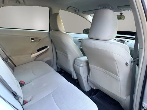 Used 2014 Toyota Prius Three image 34