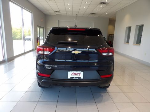 Used 2021 Chevrolet TrailBlazer LS FWD image 5