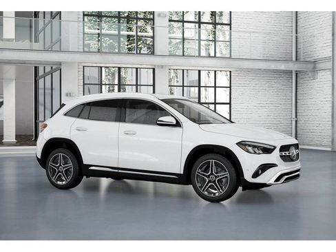 New 2026 Mercedes-Benz GLA 250 4MATIC image 13