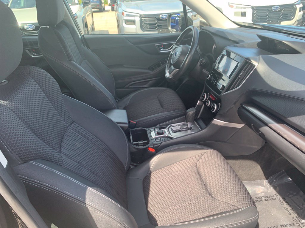 Used 2023 Subaru Forester Premium AWD/4WD image 22