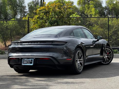 Certified 2022 Porsche Taycan 4S AWD/4WD image 9