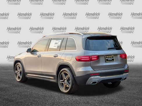 New 2026 Mercedes-Benz GLB 250 image 8