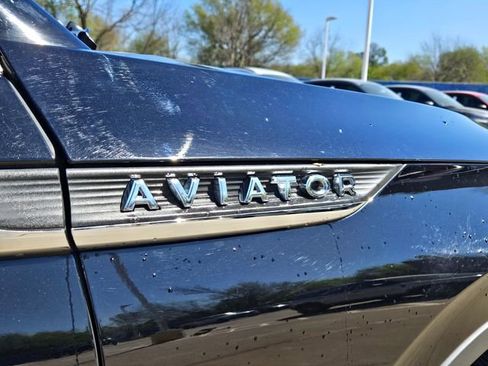 Used 2024 Lincoln Aviator Reserve w/ Equipment Group 201A image 4