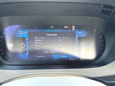 Used 2024 Volvo XC60 B5 Plus w/ Climate Package AWD/4WD image 12