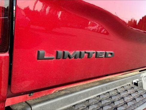 Used 2023 RAM 2500 Limited image 36