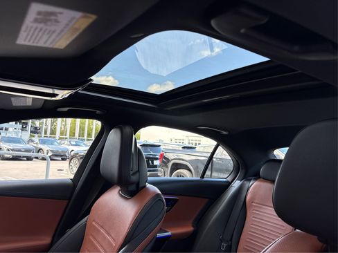 Used 2023 Mercedes-Benz C 300 Sedan image 32