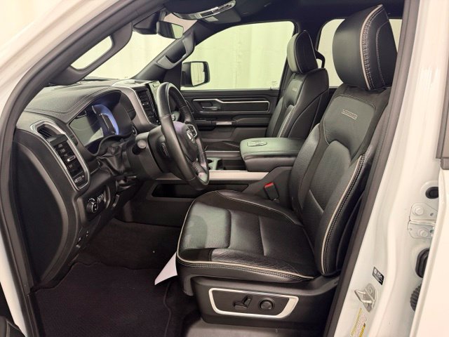 Used 2023 RAM 1500 Laramie AWD/4WD image 9