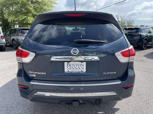 Used 2015 Nissan Pathfinder Platinum FWD image 4
